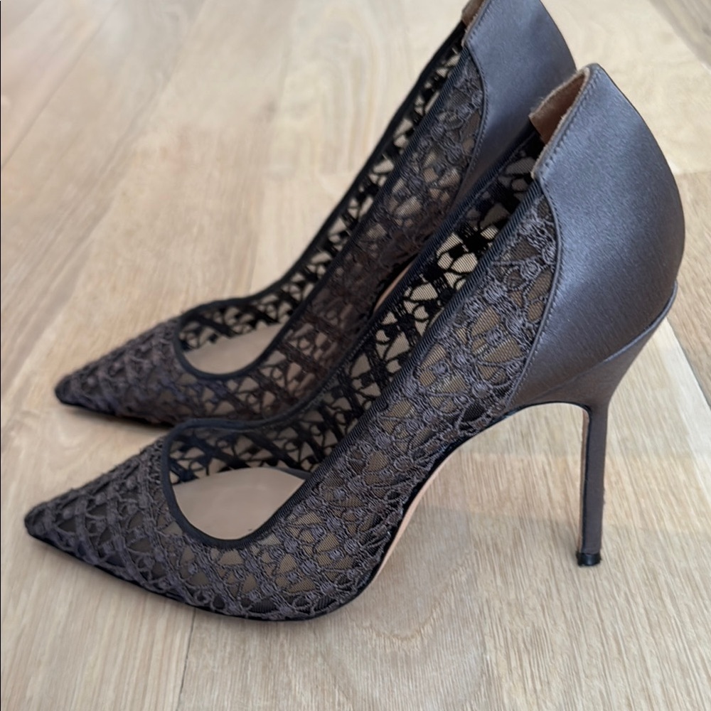 Elegant satin Lace Stiletto Heels Manolo Blahnik - Picture 1 of 7